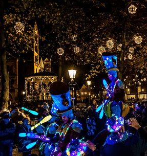 DesignerOutlet_Roermond_TurnOnTheLights_ChristmasLights_bannerback