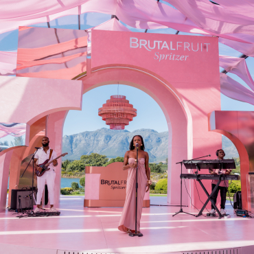 WINKDAM324143_7D2A1252