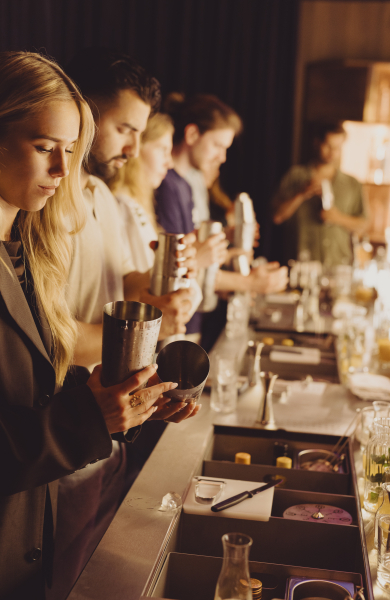 WINKDAM325779_WINK_NOLET_FULL_BYSOPHIEVANVEEN_150