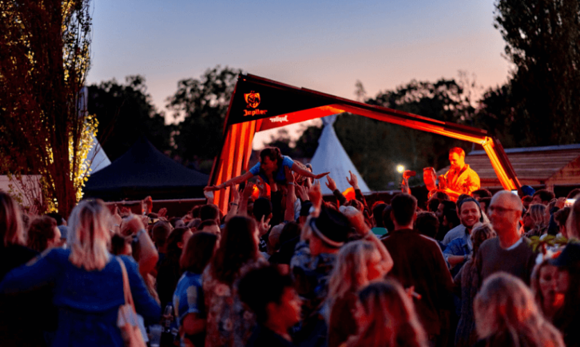 Jupiler_Beer_Festival_Activation_Basecamp_Wildeburg_Compound_slider3